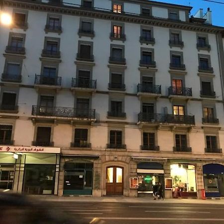 Quartier Gare-Mont-Blanc Apartment Женева Екстериор снимка